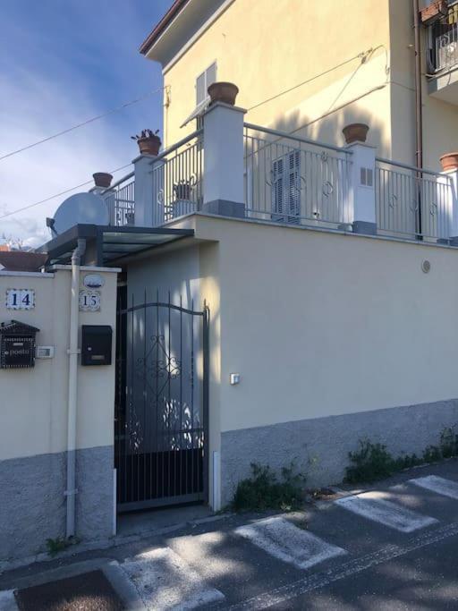 La Casa Di Carlotta Loano Exterior foto
