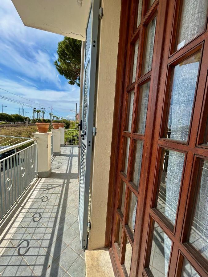 La Casa Di Carlotta Loano Exterior foto